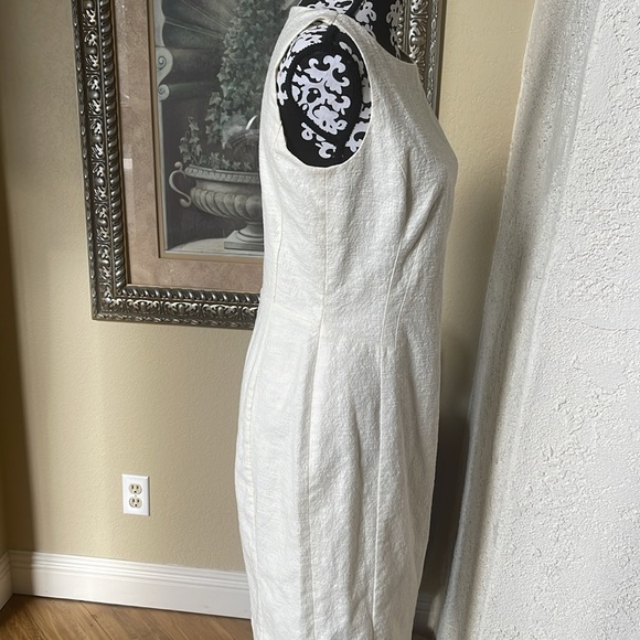 Ann Taylor Cream Textured Sleeveless Sheath Midi Dress size 10 knee length - Picture 7 of 7